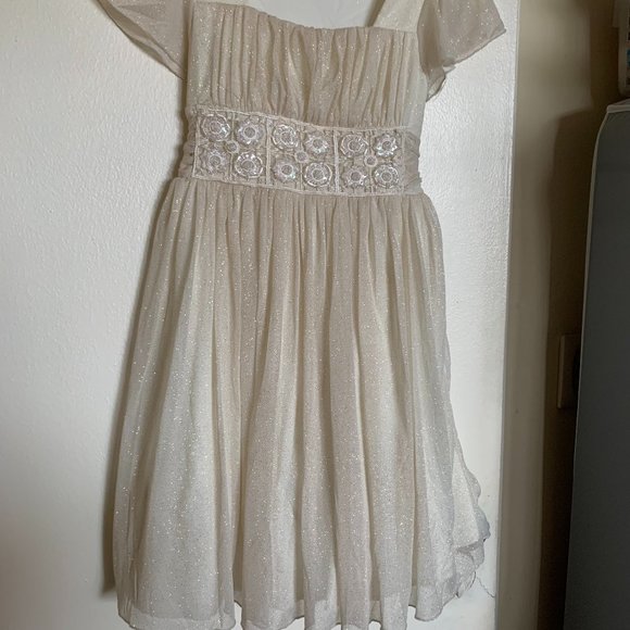 MY MICHELLE GIRLS BEADED IVORY Gold Sparkles DRESS WITH UNDERSKIRT SIZE 8 - Picture 2 of 11